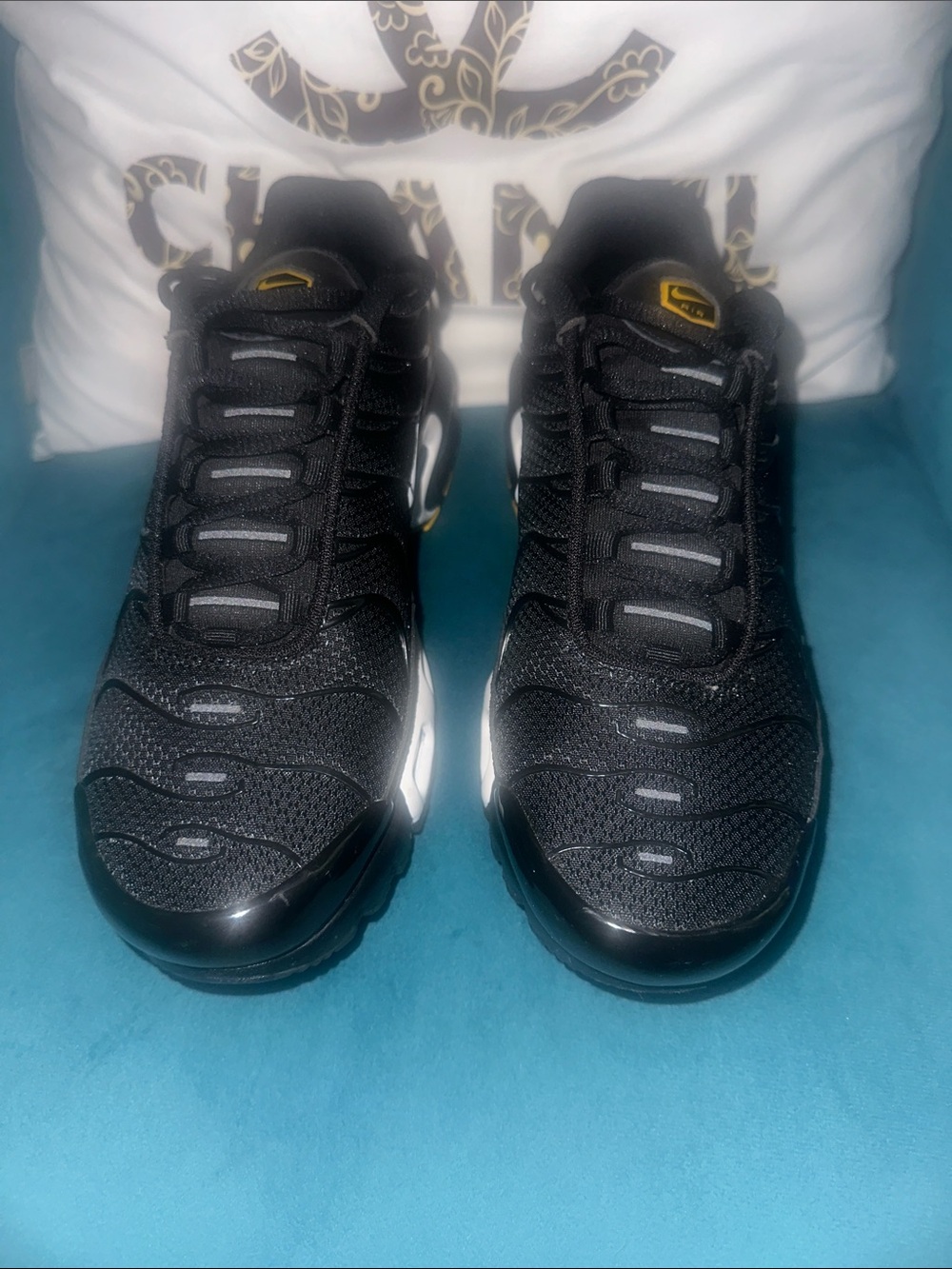 Nike Air Plus Tuned TN Black Sneakers with Yellow Accents